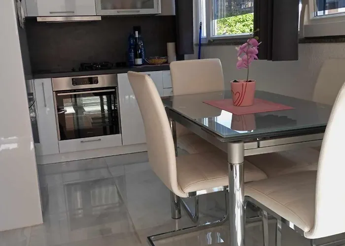 Διαμέρισμα Larita Vir