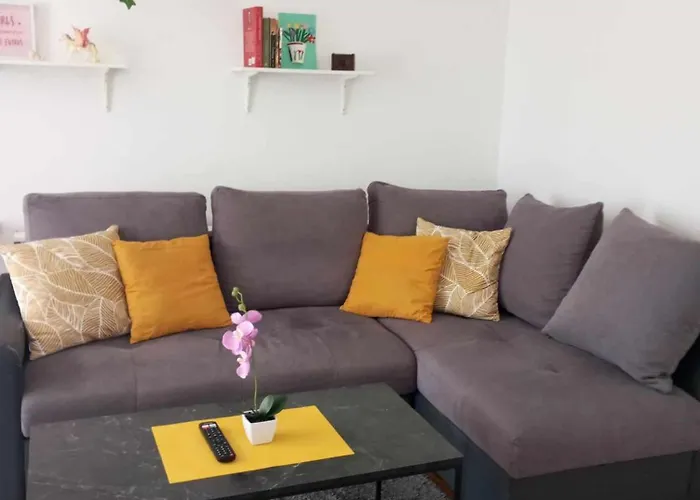 Apartment Larita Vir